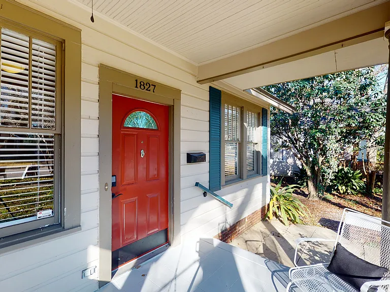 1827 Capitol Ave — Photo 32