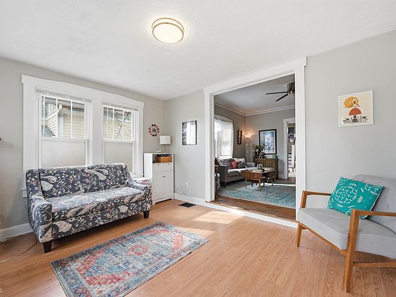 4th image of 3946 N College Ave