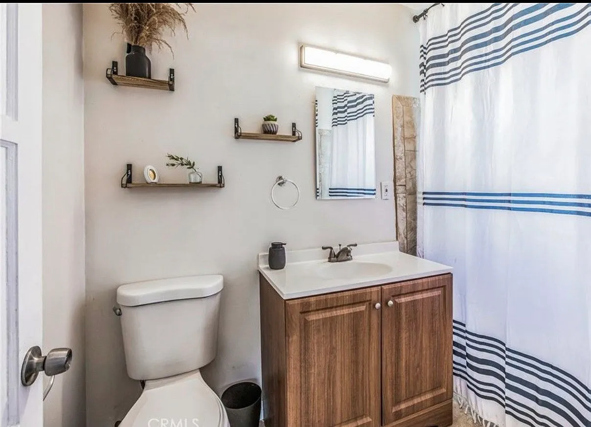 2 bed, 500 sqft, $1,900 — Photo 3