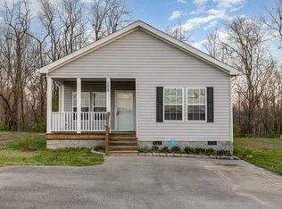 102 N James M Campbell Blvd, Columbia, TN 38401