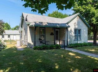 220 N 7th St, Saint Peter, MN 56082