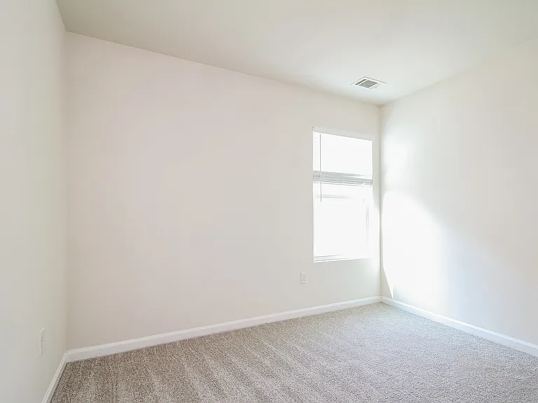 246 Wadsworth Rd — Photo 12