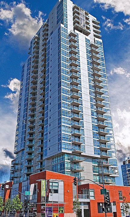 1st image of 800 The Mark Ln #2008