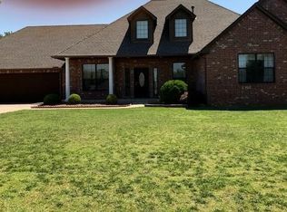2170 Community Pl, Harrah, OK 73045