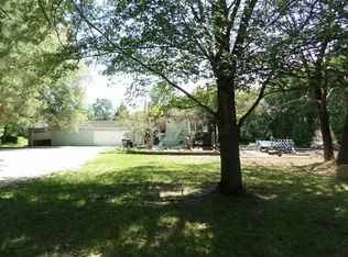 2430 Burton Ave, Waterloo, IA 50703