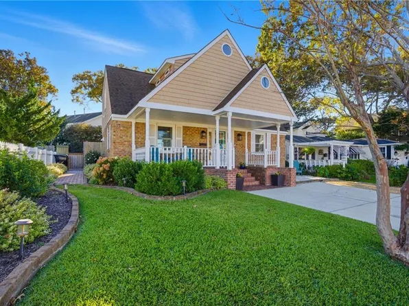 404 Lake Dr, Virginia Beach, VA 23451