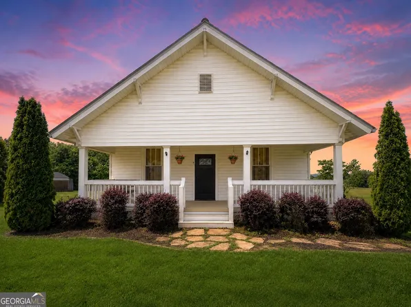 1815 Pickens St, Nelson, GA 30107