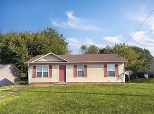 411 Eddy St, Oak Grove, KY 42262