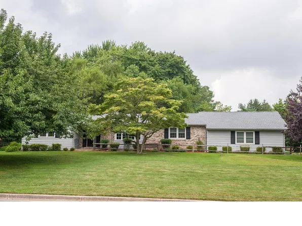 270 N Old Mill Rd, Dover, DE 19901