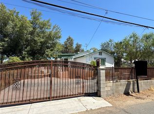 23790 Clara Pl, Canyon Lake, CA 92587