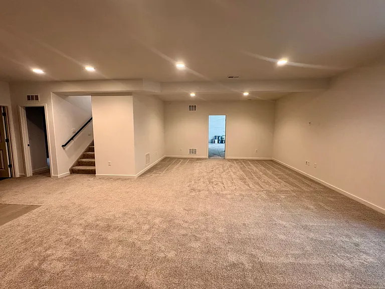 8275 Nat Love Dr — Photo 29