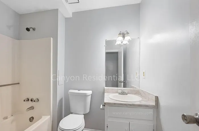 5825 Vernier Dr — Photo 6