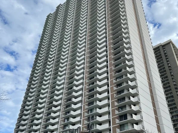 6033 N Sheridan Rd APT 17A, Chicago, IL 60660