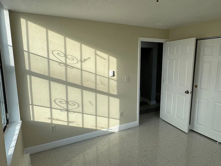 46 Amesbury St #3A — Photo 14