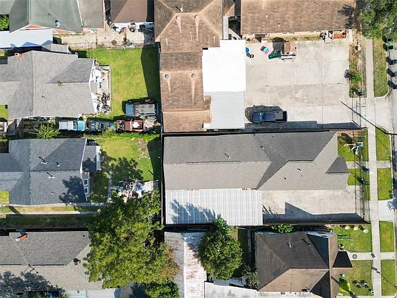 3rd image of 10 Eastwood St