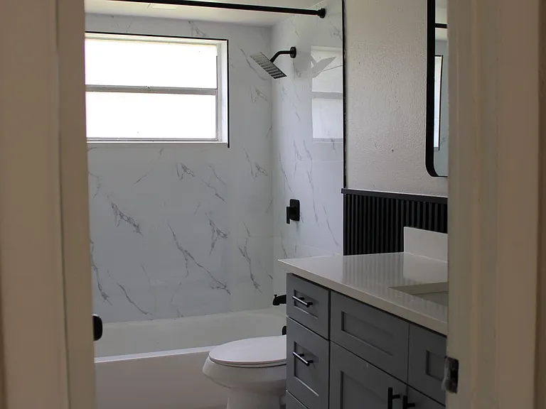 703 Michigan Ct #2 — Photo 10