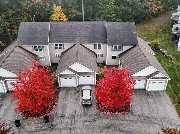 54 Overlook Circle #54, Hudson, NH 03051