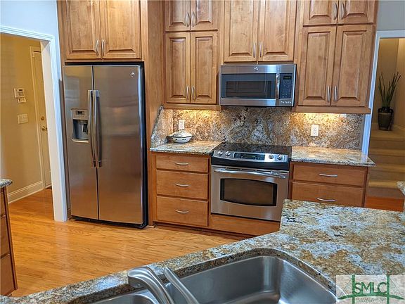 5th image of 2 Oakhaven Ln