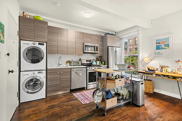 Rented by MNS | media 11