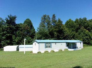 1733 Ken Snyder Rd, Tunnelton, WV 26444