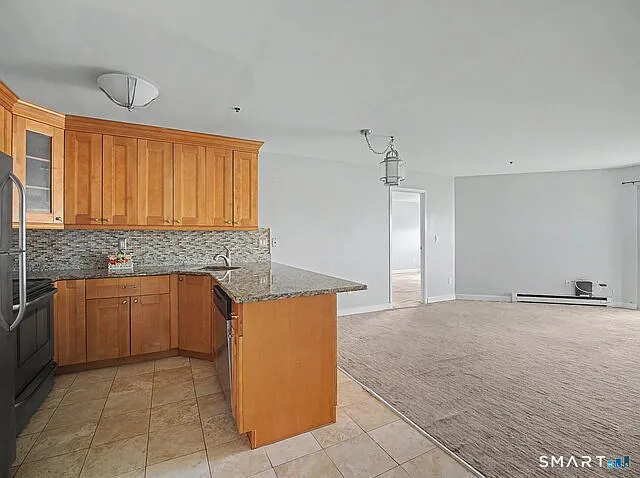 104 North St #604 — Photo 3