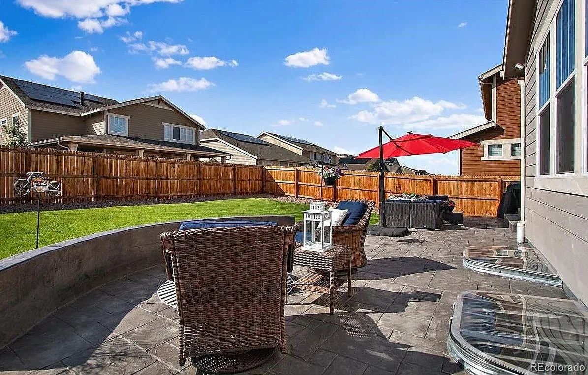 4 bed, 3.5 bath, 2199 sqft, $3,150 — Photo 4