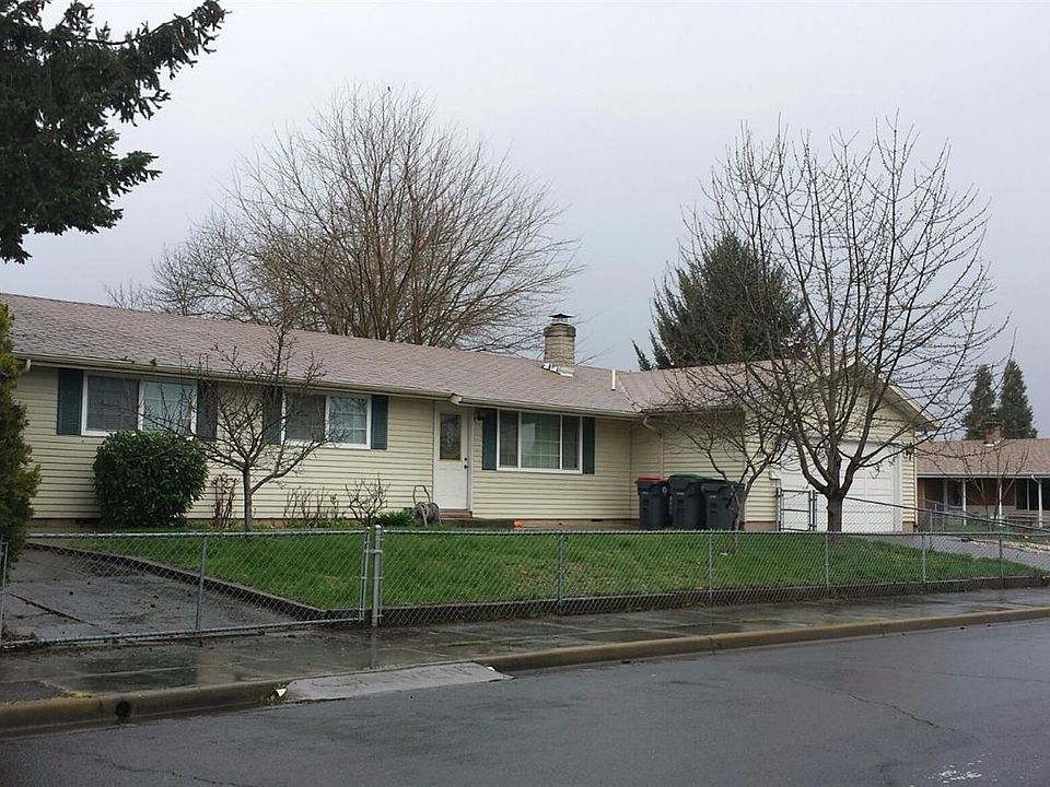 2nd image of 721 Hermosa Dr
