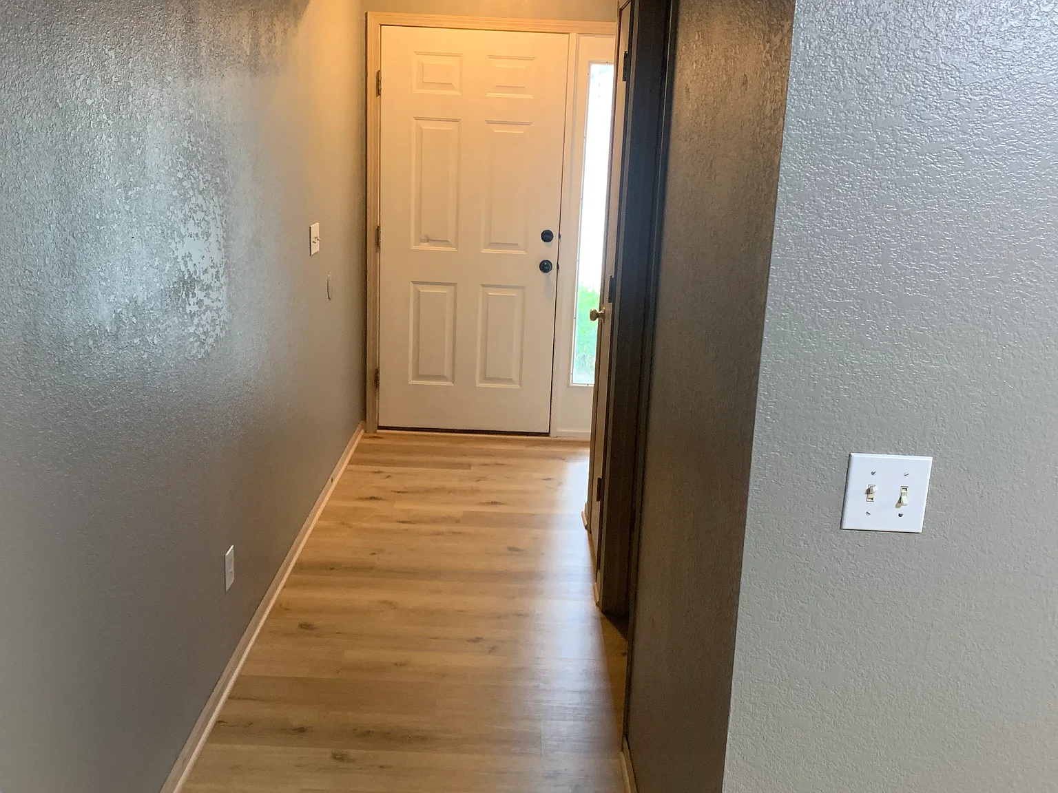 3 bed, 2.5 bath, 1460 sqft, $1,250 — Photo 3