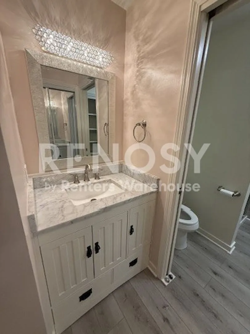 Available Now 2 Bedroom 2 Bath Condo in Minnetonka — Photo 3