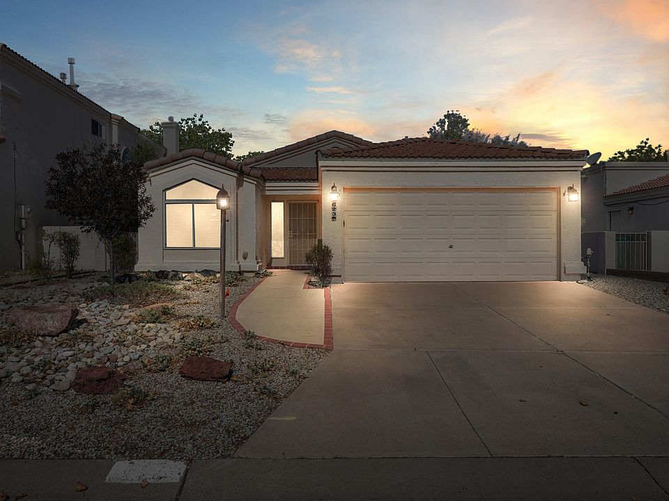 1st image of 623 Hermit Falls Dr SE