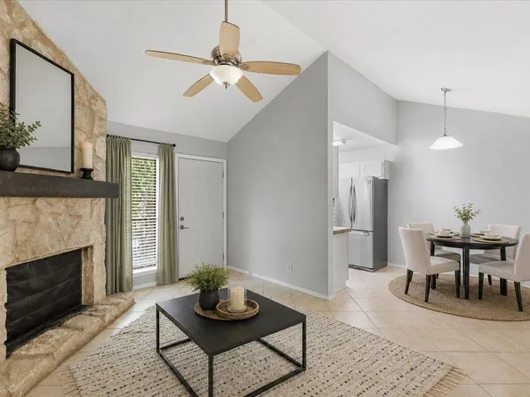 4307 S 1st St APT 206, Austin, TX 78745