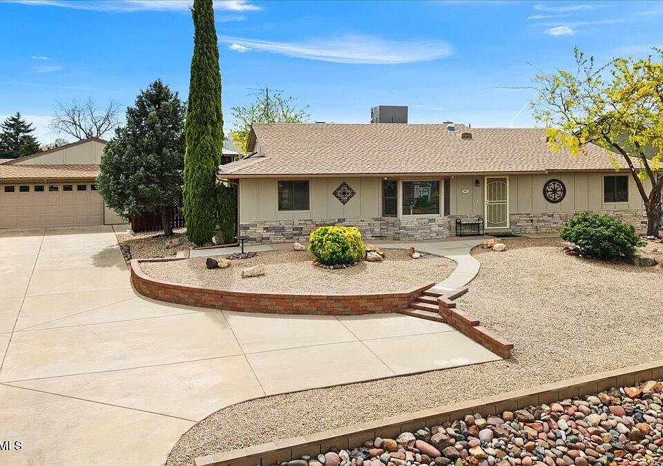 1st image of 9665 E Catalina Dr