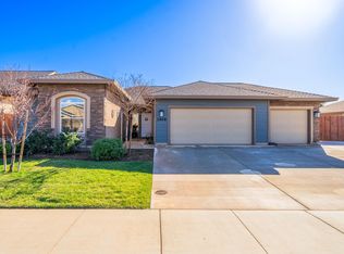 2868 Ukonom Dr, Redding, CA 96002