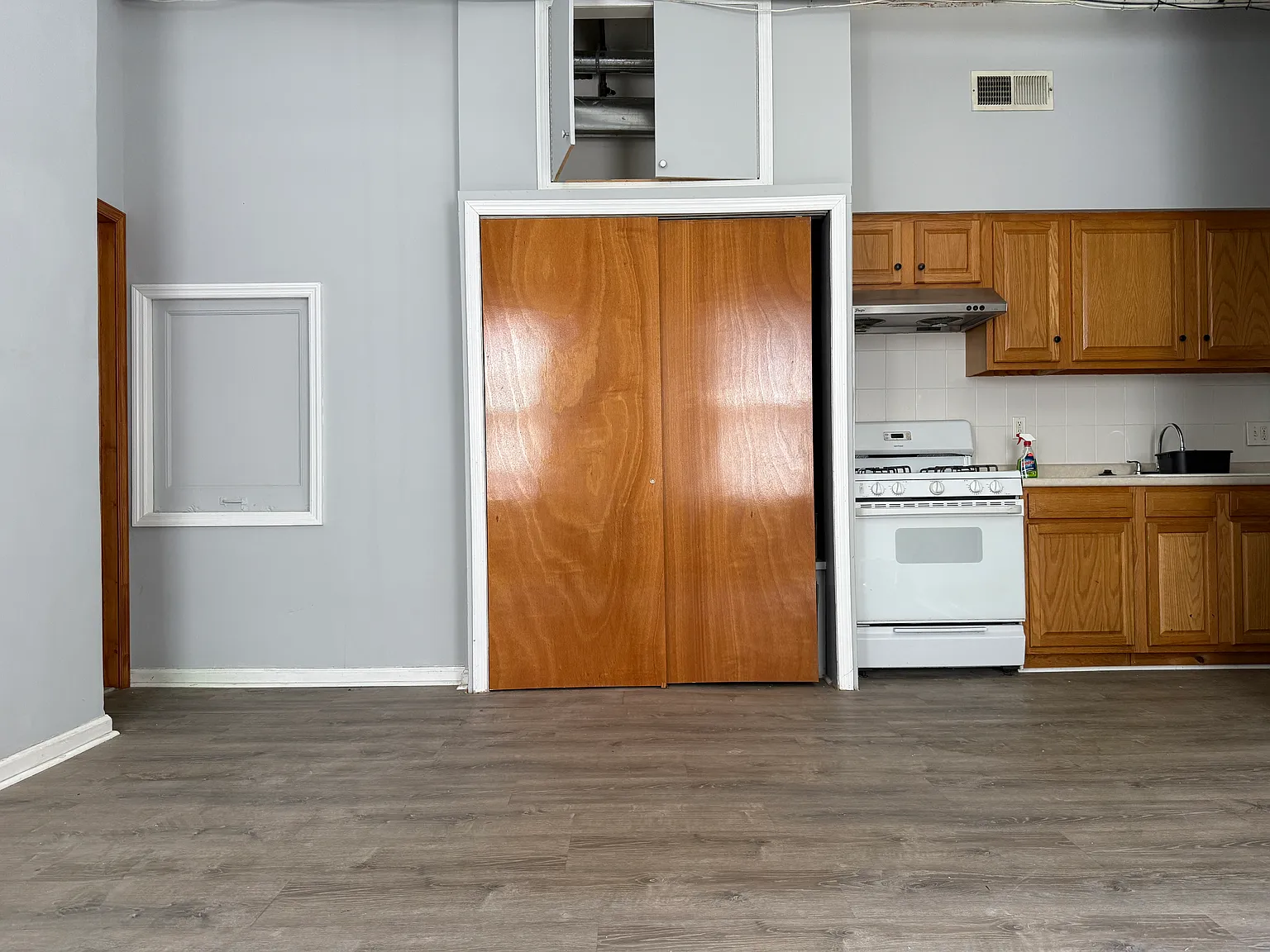 1011 Cherry St — Photo 3