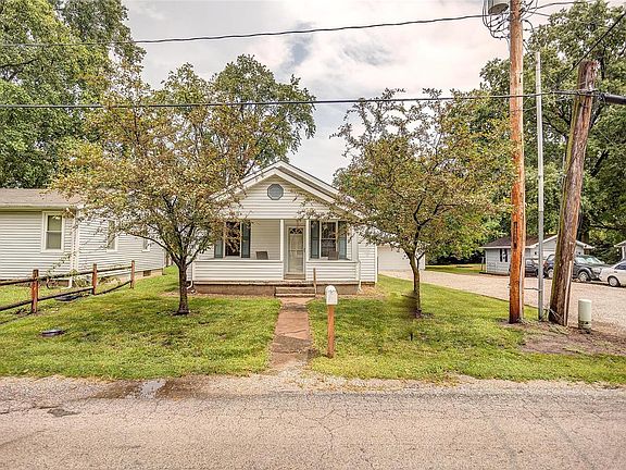 2nd image of 424 McBride Ave