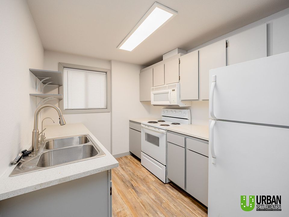 1st image of 2121 E Upriver Dr APT 32