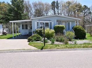211 Little Pond Rd, South Kingstown, RI 02879