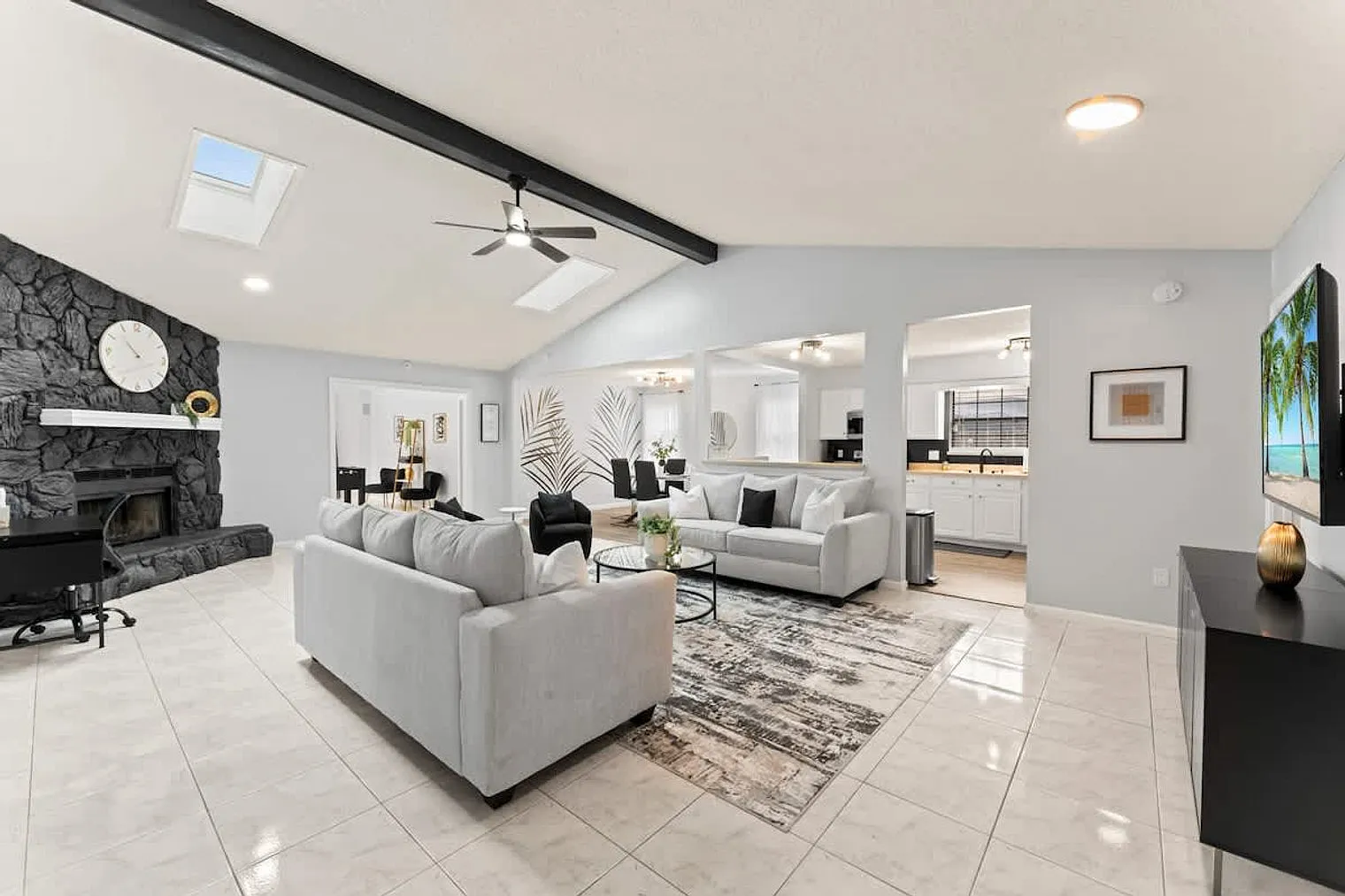 4 bed, 2.0 bath, 2271 sqft, $6,937 — Photo 3