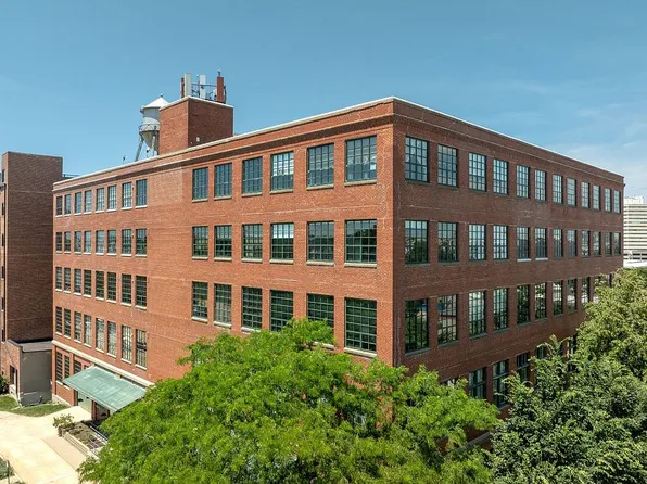 905 3rd St SE APT 211, Cedar Rapids, IA 52401