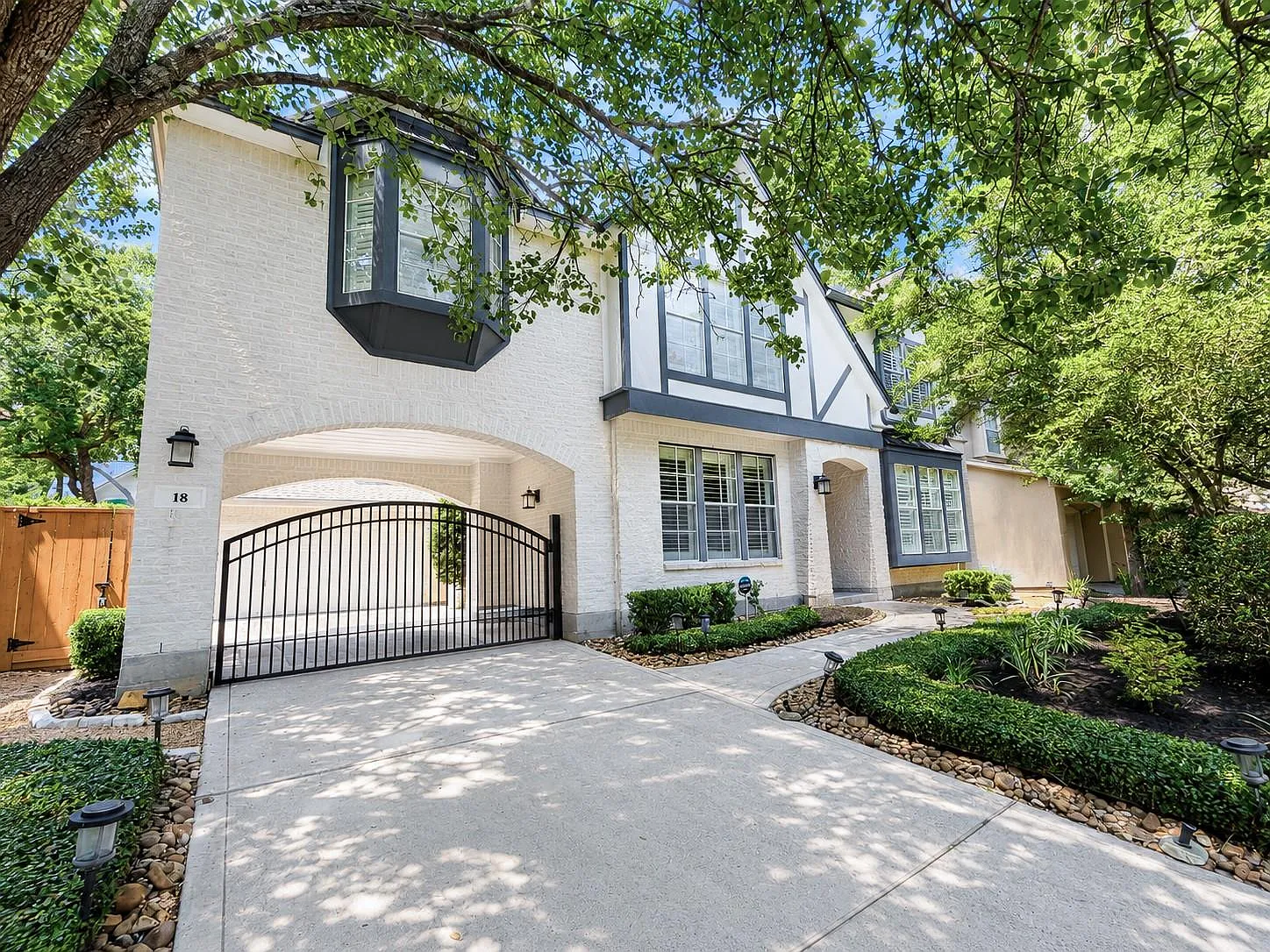 4 bed, 3.5 bath, 3164 sqft, $6,000 — Photo 4
