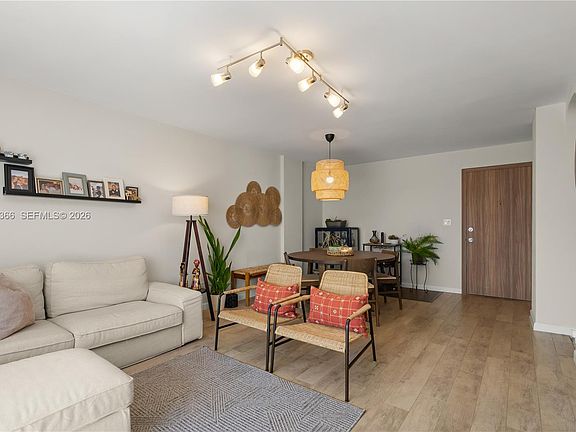 4th image of 3161 S Ocean Dr APT 408