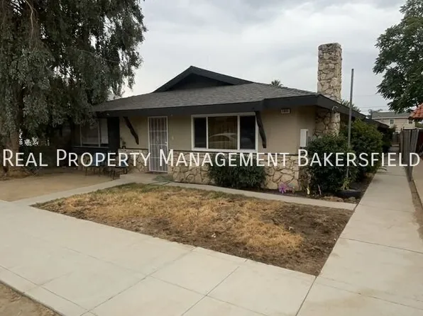 1015 Pacific St APT D, Bakersfield, CA 93305