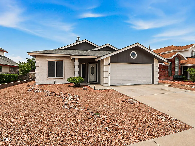 1117 Sun Shadow Dr — Photo 3