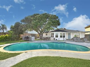 8010 Ocean Dr, Beach City, TX 77523