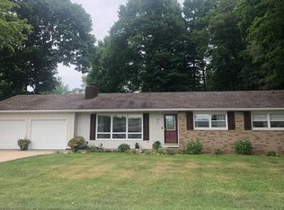 611 W North St, Paw Paw, MI 49079