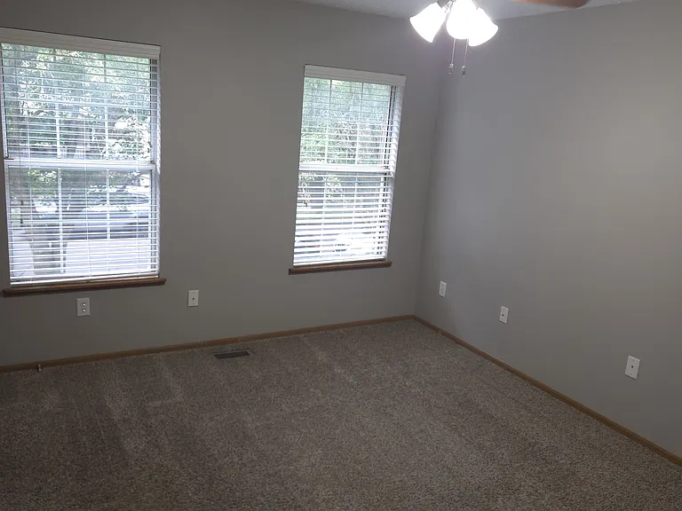 366 E Mithoff St — Photo 20