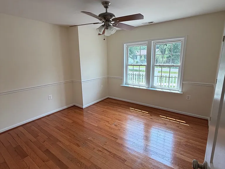 30000 Holmes Rd — Photo 19