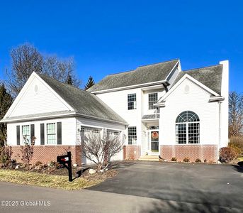 11 Claire Common, Slingerlands, NY, 12159