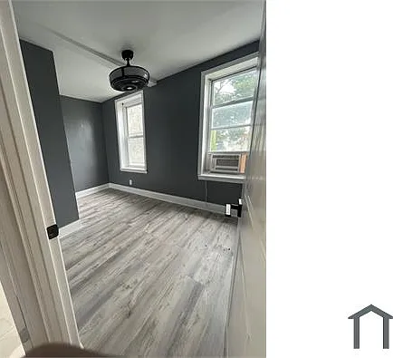18 W Manheim St — Photo 12