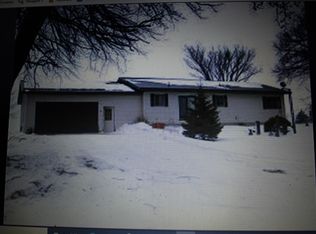 1265 185th St, Waverly, IA 50677